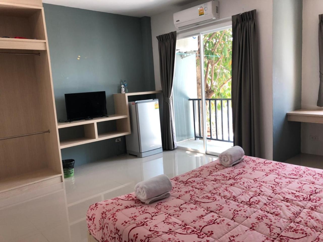 Hotel Khao Oat Airport à Nai Yang Beach Extérieur photo
