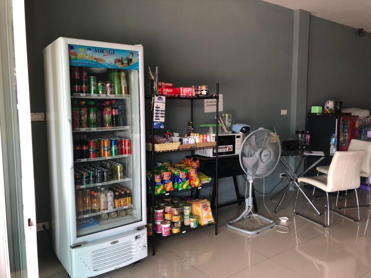 Hotel Khao Oat Airport à Nai Yang Beach Extérieur photo