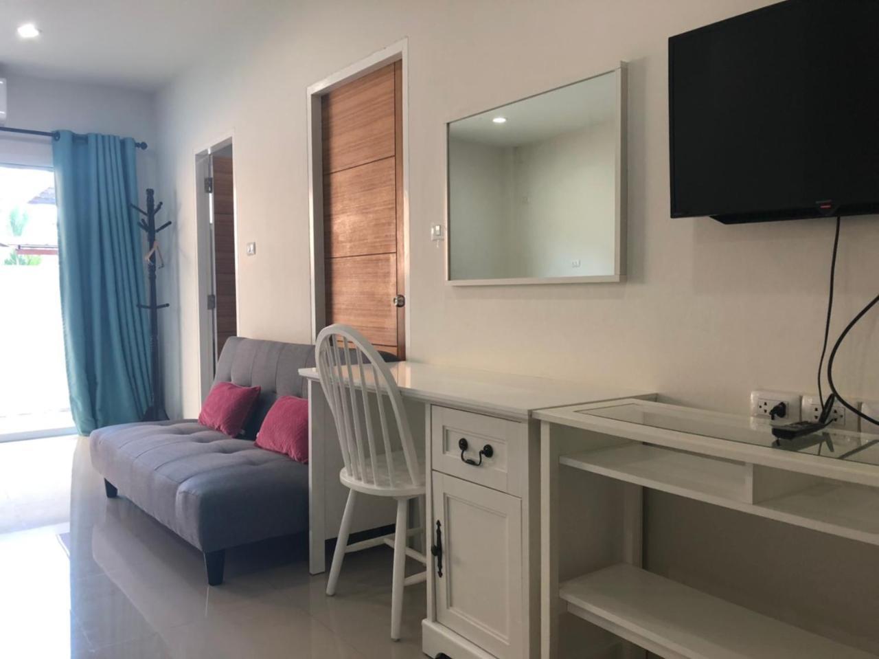 Hotel Khao Oat Airport à Nai Yang Beach Extérieur photo