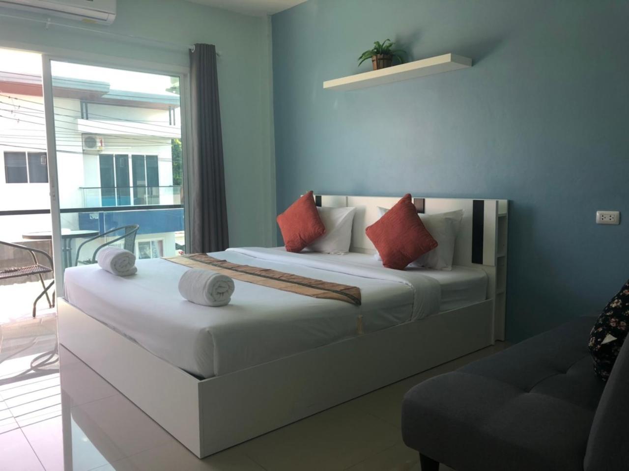 Hotel Khao Oat Airport à Nai Yang Beach Extérieur photo