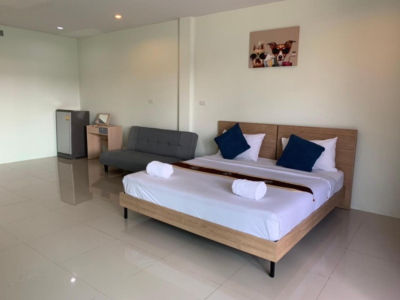 Hotel Khao Oat Airport à Nai Yang Beach Extérieur photo